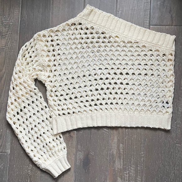 Mauve by Anthropologie One-Shoulder Crochet Layer top in cream NWOT - Picture 7 of 16